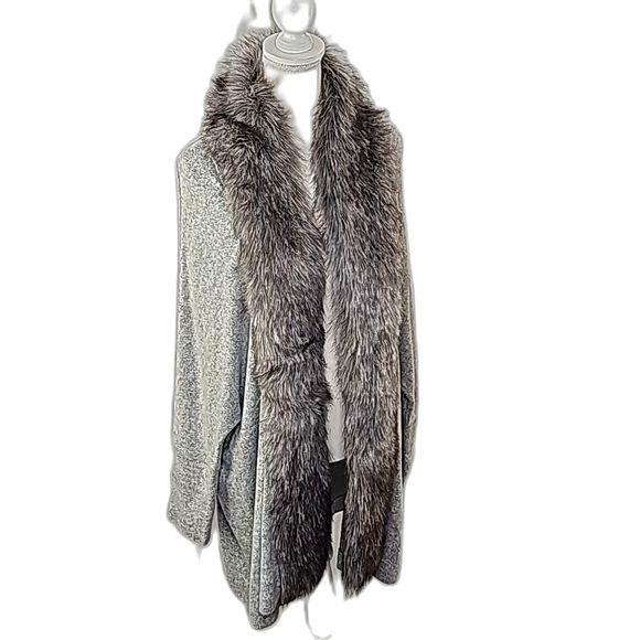 Jennifer Lopez Sweaters - NWOT Faux Fur Cardigan by Jennifer Lopez XL